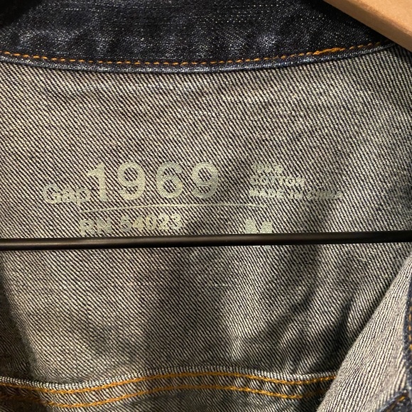 GAP denim jacket - Picture 2 of 3